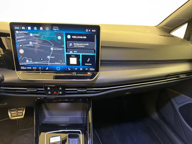 VW Golf 8 1.5 eTSI R-Line DSG