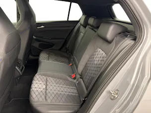 VW Golf 8 1.5 eTSI R-Line DSG