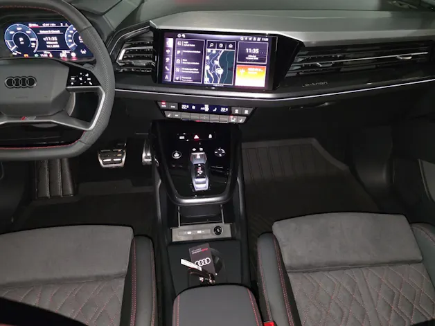 Audi Q4 e-tron 45 Edition Swiss Ski quattro