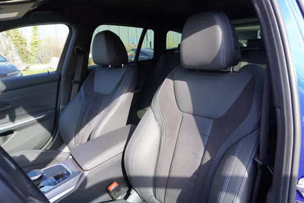 BMW 320d xDrive 48V Touring Steptronic M Sport