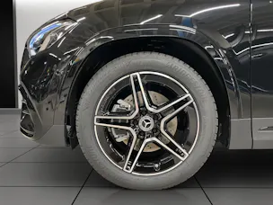 Mercedes-Benz GLA 220 4Matic 8G-DCT