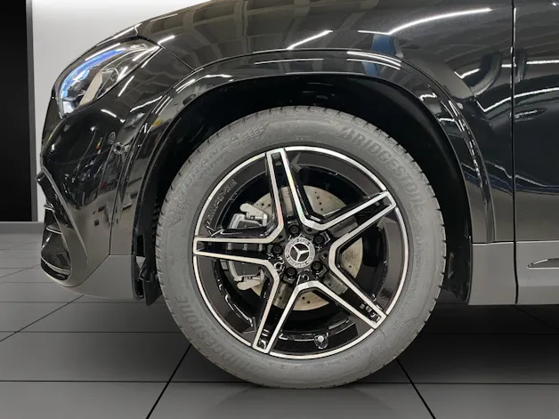 Mercedes-Benz GLA 220 4Matic 8G-DCT