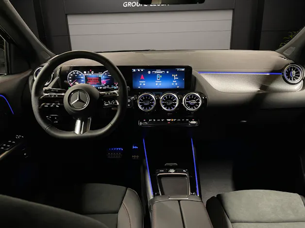 Mercedes-Benz GLA 220 4Matic 8G-DCT