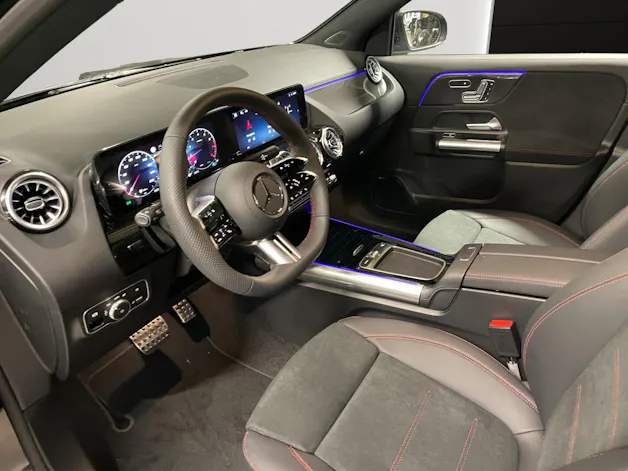 Mercedes-Benz GLA 220 4Matic 8G-DCT