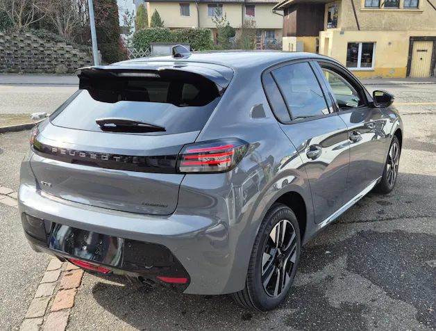 Peugeot 208 1.2 MHEV Allure Helvetia (442)