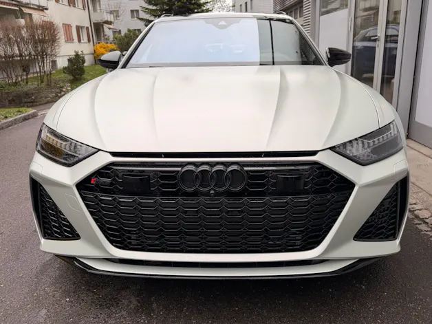 Audi RS6 AVANT 4.0 TFSI QUATTRO PERFORMANCE *** UNIKAT IN WEISS MATT & KERAMIK BREMSEN ***