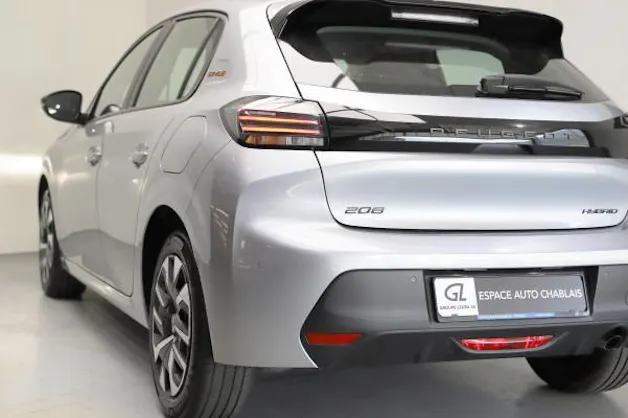 Peugeot 208 1.2 MHEV 110 Style