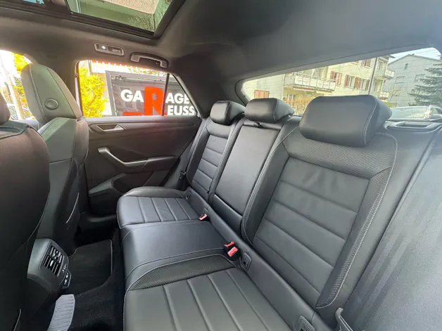 VW T-Roc R-LINE 4MOTION BLACK STYLE *** VOLLAUSSTATTUNG ***