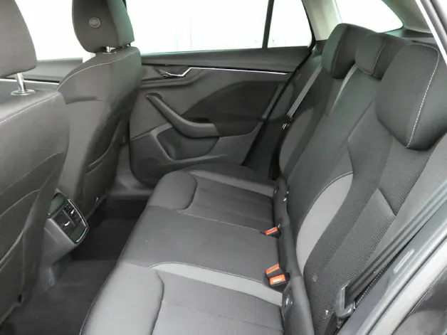 Škoda Scala 1.0 TSI 110 Tour DSG