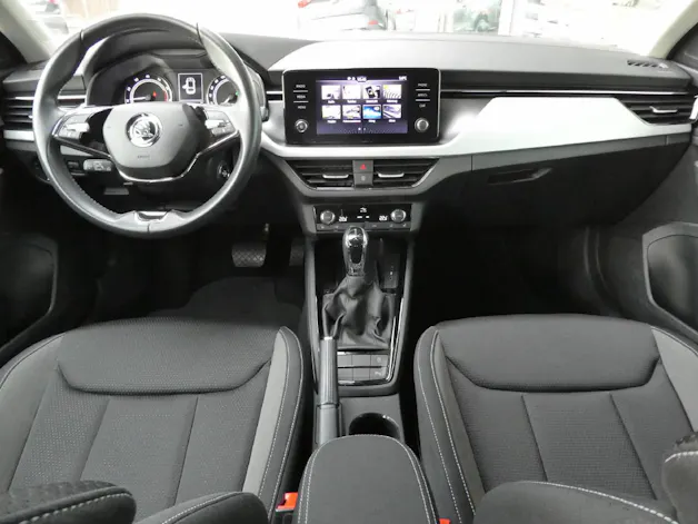 Škoda Scala 1.0 TSI 110 Tour DSG