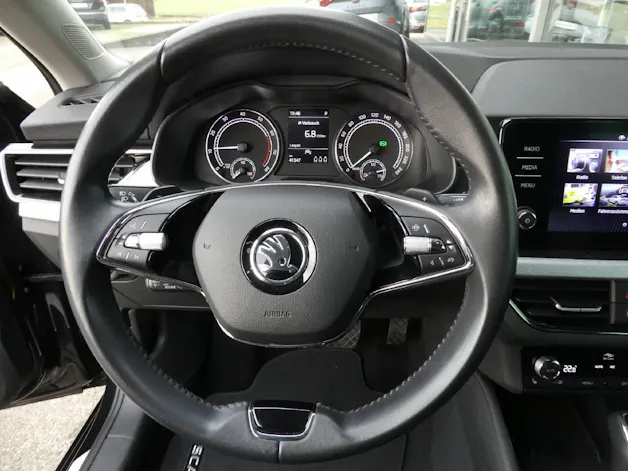 Škoda Scala 1.0 TSI 110 Tour DSG