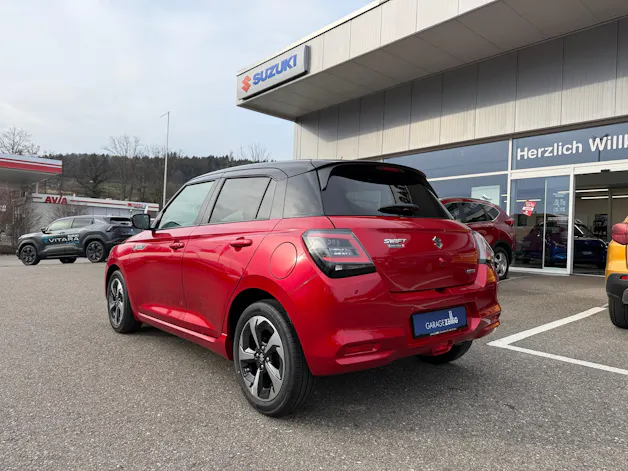 Suzuki Swift 1.2 Sakura Top Hybrid CVT
