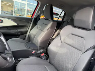 Suzuki Swift 1.2 Sakura Top Hybrid CVT