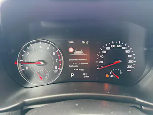Suzuki Swift 1.2 Sakura Top Hybrid CVT