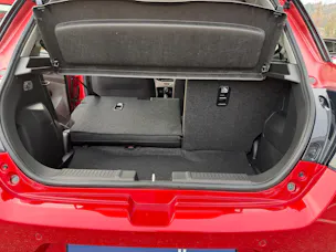 Suzuki Swift 1.2 Sakura Top Hybrid CVT