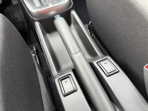 Suzuki Swift 1.2 Sakura Top Hybrid CVT