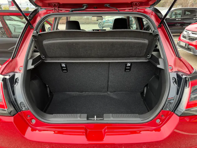 Suzuki Swift 1.2 Sakura Top Hybrid CVT