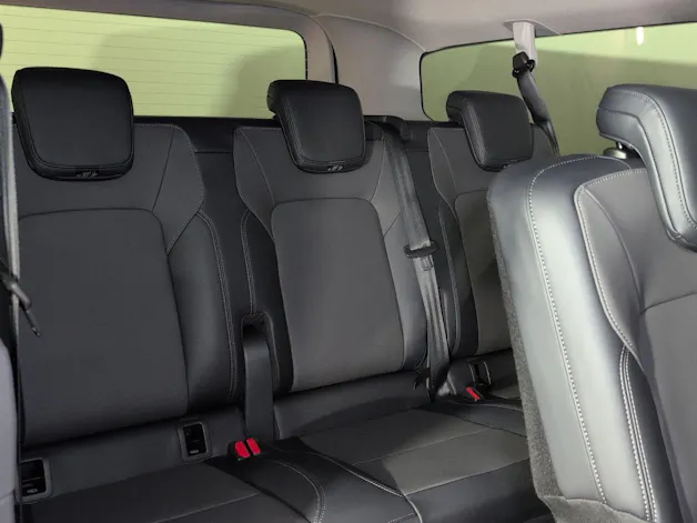 VW Caravelle 2.0 TDI LWB 4 Motion Aut 8