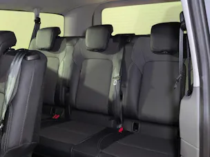 VW Caravelle 2.0 TDI LWB 4 Motion Aut 8