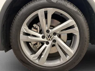 VW Tiguan Allspace 2.0 TSI R-Line DSG 4Motion