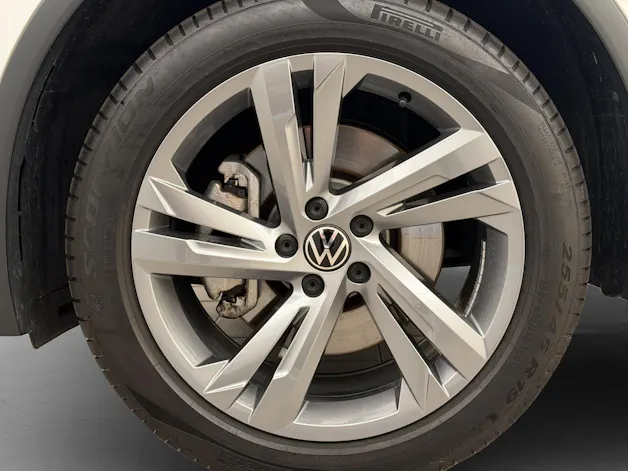 VW Tiguan Allspace 2.0 TSI R-Line DSG 4Motion