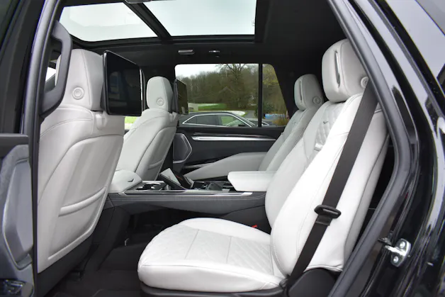 Cadillac Escalade-V 2025