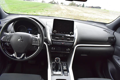 MITSUBISHI ECLIPSE CROSS 10