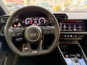 Audi S3 SPORTBACK 2.0 TFSI QUATTRO *** FACELIFT & AKRAPOVIC ABGAS ***