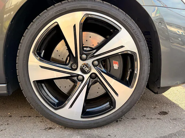 Audi S3 SPORTBACK 2.0 TFSI QUATTRO *** FACELIFT & AKRAPOVIC ABGAS ***