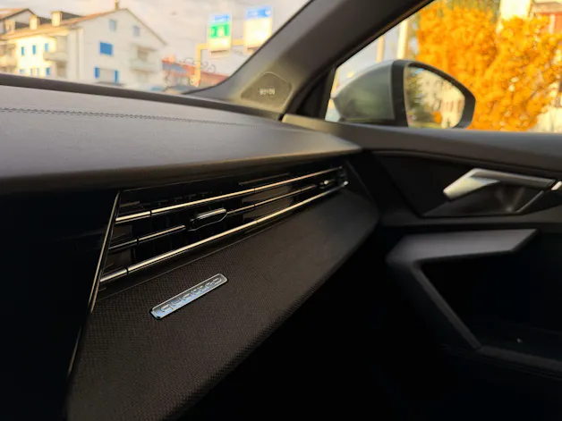 Audi S3 SPORTBACK 2.0 TFSI QUATTRO *** FACELIFT & AKRAPOVIC ABGAS ***
