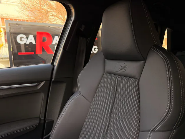 Audi S3 SPORTBACK 2.0 TFSI QUATTRO *** FACELIFT & AKRAPOVIC ABGAS ***