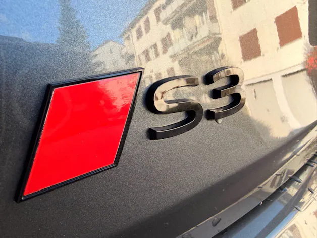 Audi S3 SPORTBACK 2.0 TFSI QUATTRO *** FACELIFT & AKRAPOVIC ABGAS ***