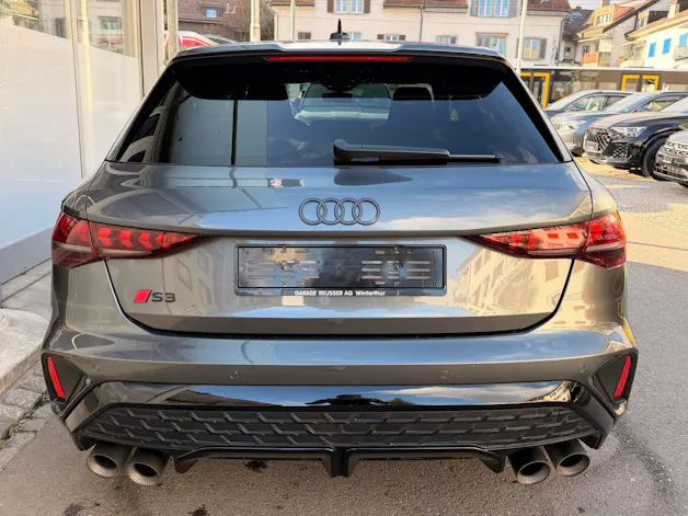 Audi S3 SPORTBACK 2.0 TFSI QUATTRO *** FACELIFT & AKRAPOVIC ABGAS ***