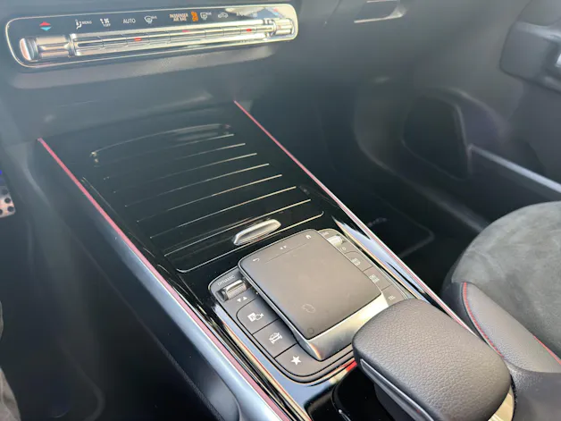 Mercedes-Benz EQB 300 4Matic AMG Line