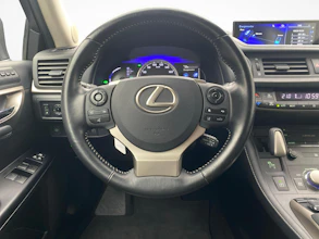 https://vehicle.imgix.net/4255033/b85a43ec-da9c-4c0f-8919-ed96fb6e6c63.jpg