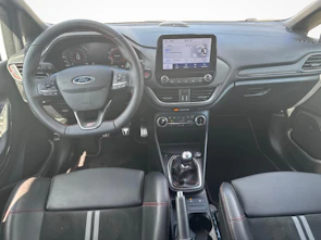 immagine del veicolo FORD Fiesta 1.5 EcoB ST X / Jetzt mit attraktivem 1.9% Leasing!