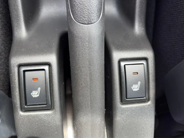 Suzuki Swift 1.2 Sakura Top Hybrid 4x4