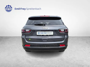 https://vehicle.imgix.net/4255158/0dbc276d-4e01-48d5-86d8-097c045e147b.jpg