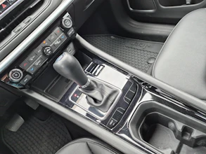 https://vehicle.imgix.net/4255158/3a5ffe72-857f-4bc9-afb4-497e9180e558.jpg