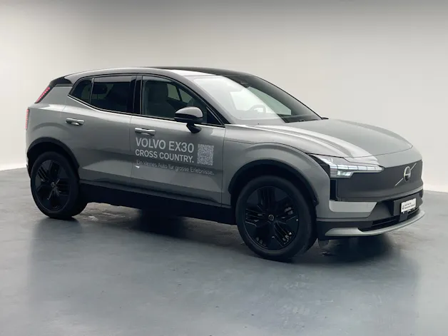 Volvo EX30 CC E60 Twin Performance AWD