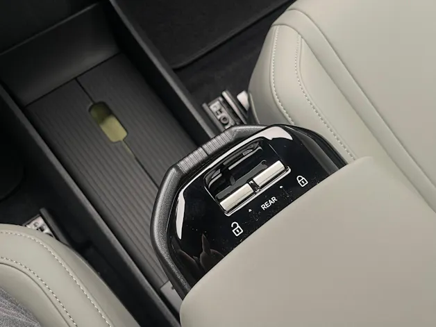Volvo EX30 CC E60 Twin Performance AWD