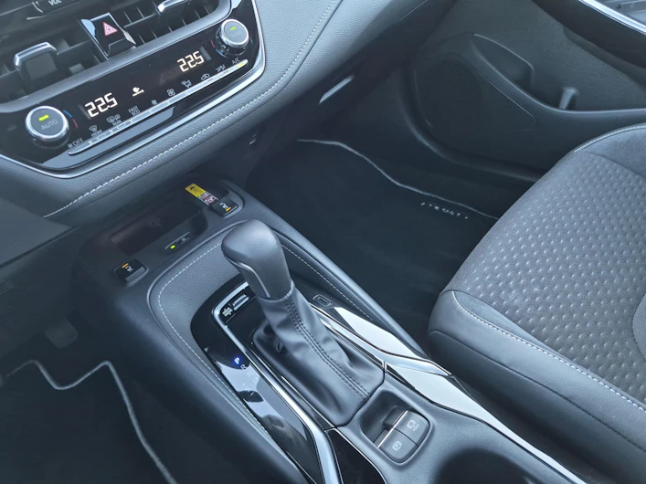 Fahrzeugbild TOYOTA COROLLA