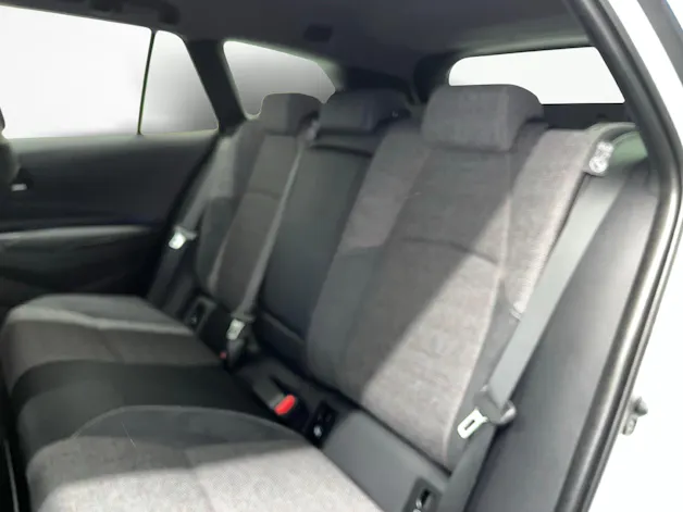 Toyota Corolla Touring Sports 2.0 HSD Swiss Edition