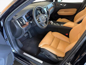 https://vehicle.imgix.net/4255263/76aee22a-b4fd-42dd-8999-cfa298659f15.jpg