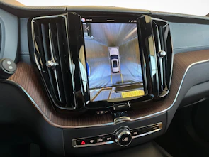 image du véhicule VOLVO XC60 2.0 T8 TE Ultimate Dark eAWD