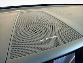 https://vehicle.imgix.net/4255263/c6c7950e-9404-44d9-ab36-48b848211761.jpg