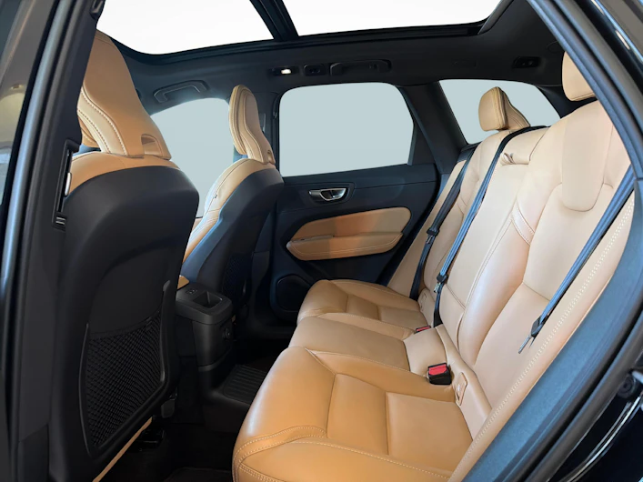 image du véhicule VOLVO XC60