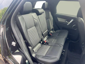 https://vehicle.imgix.net/4255314/2cad0e92-81e9-4c67-b583-bb0b87e81196.jpg