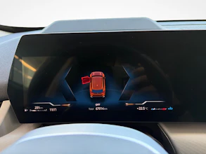 https://vehicle.imgix.net/4255322/f46cd721-e2fb-4653-b506-0c6d98efb17a.jpg