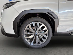 SUBARU FORESTER 13
